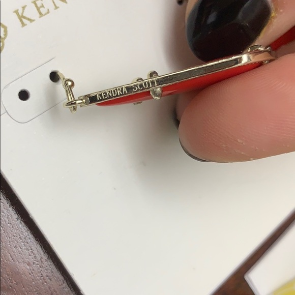 Kendra Scott Drop Earrings - Picture 4 of 4